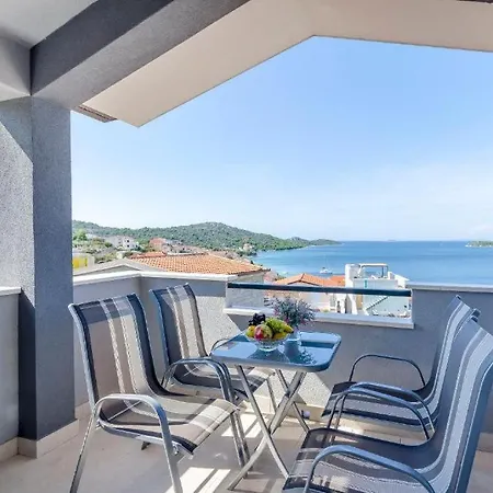 Katic Апартаменты