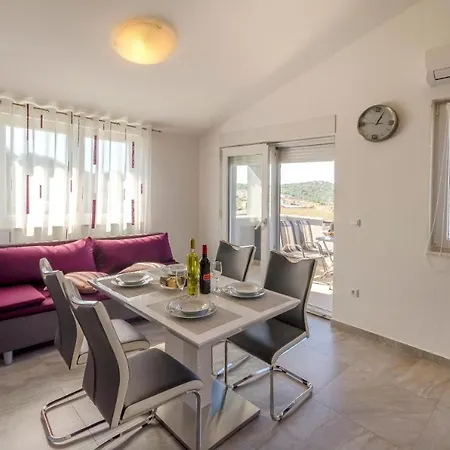 Апартаменты Katic