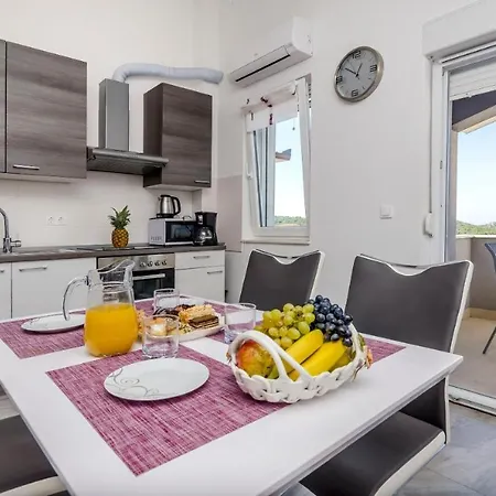 Katic Apartmán Ražanj