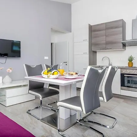 Katic Апартаменты