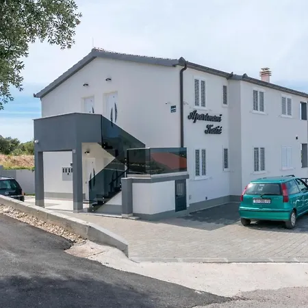 Апартаменты Katic *