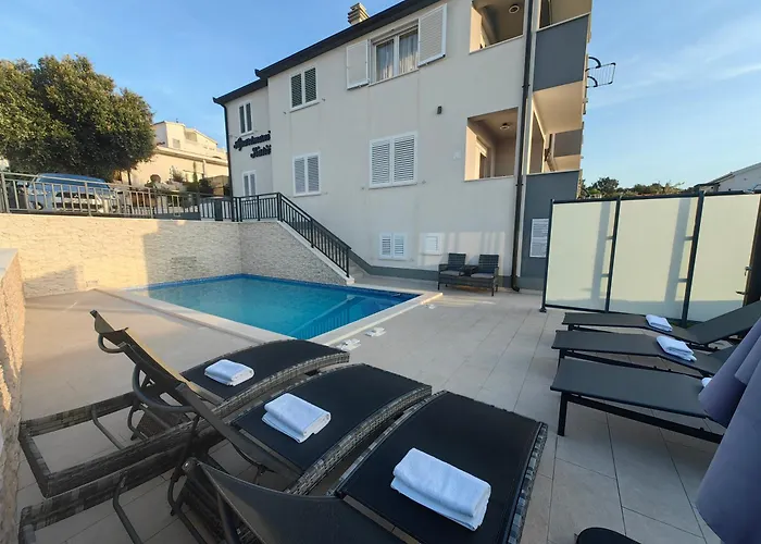 דירה Katic Ražanj